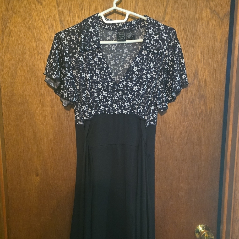 Suzie In The City Black and White Floral Midi Dress